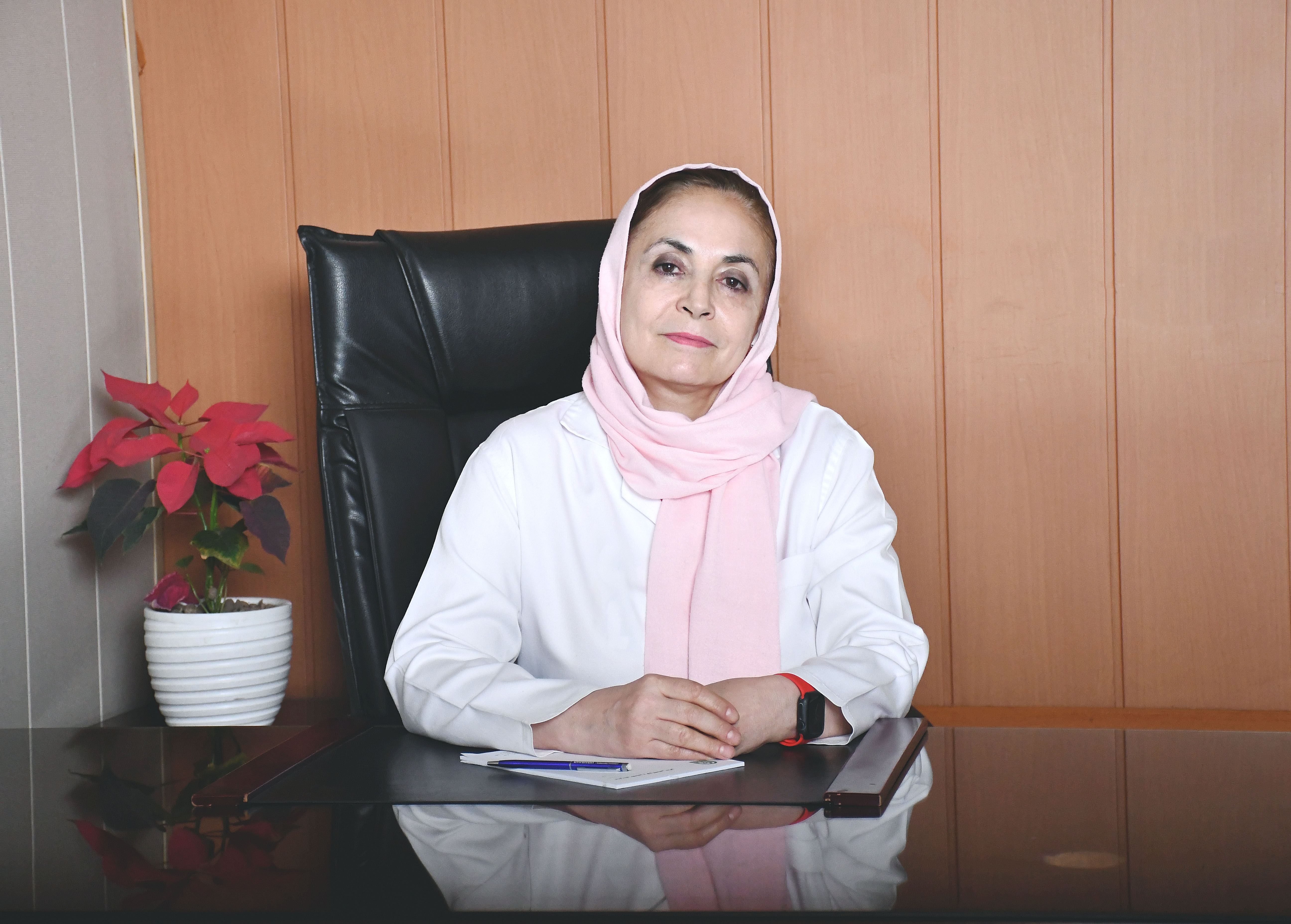نزهت السادات نجفی